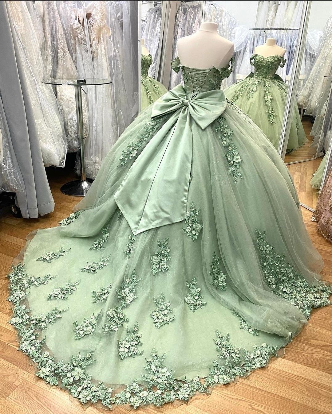 Gorgeous Sage Green Off The Shoulder Lace-Up Large Bow Floral Appliques Tulle Ballgown Prom Dress With Chapel Train AD1046