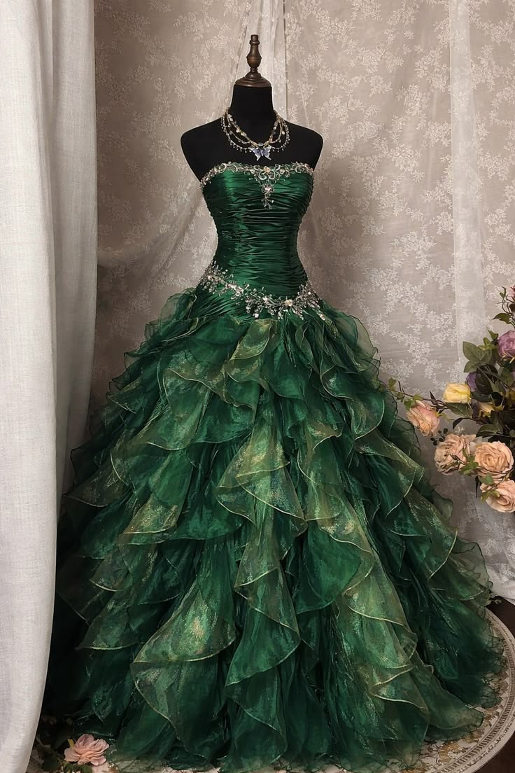 Luxurious Emerald Strapless Floral Appliques Trim Multi-Layer Ruched Ruffled Organza A Line Long Prom Dress AD1143