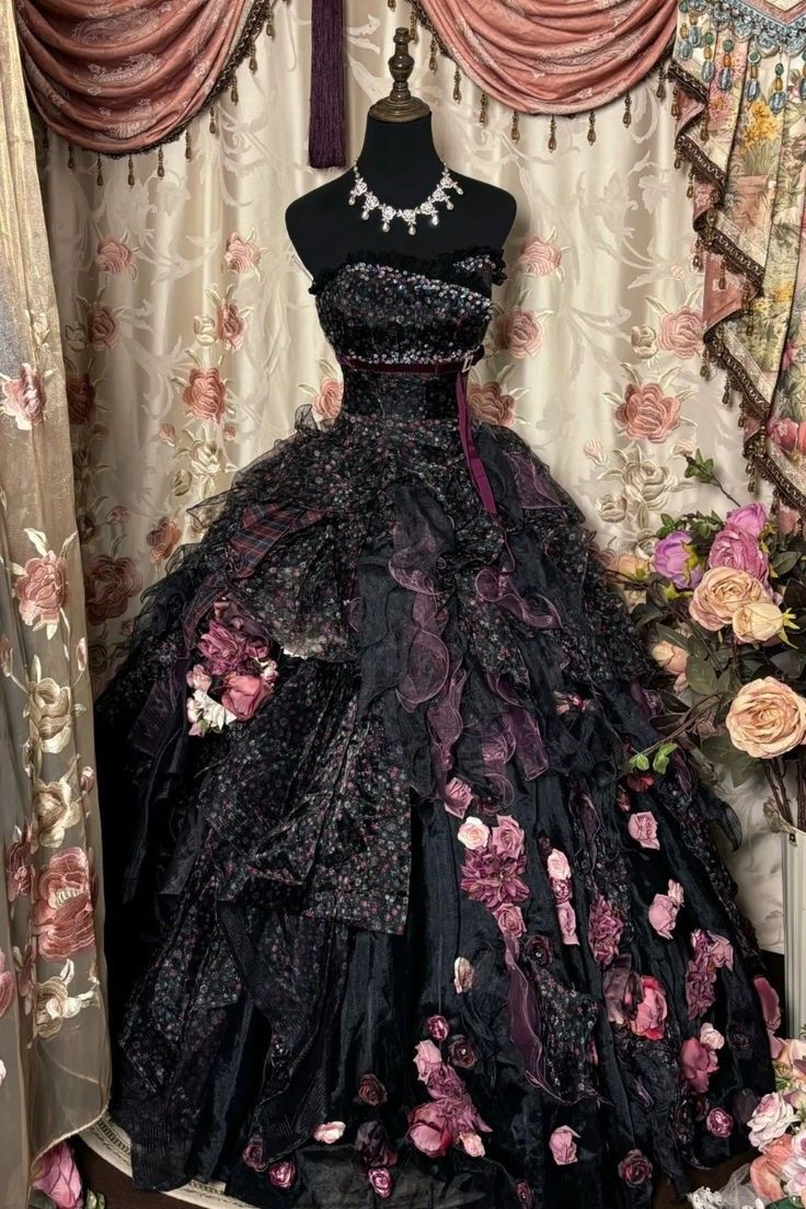 Vintage Black Strapless 3D Rose Floral Appliques Layered Ruffled Organza Train Ball Gown Long Prom Dress AD1164