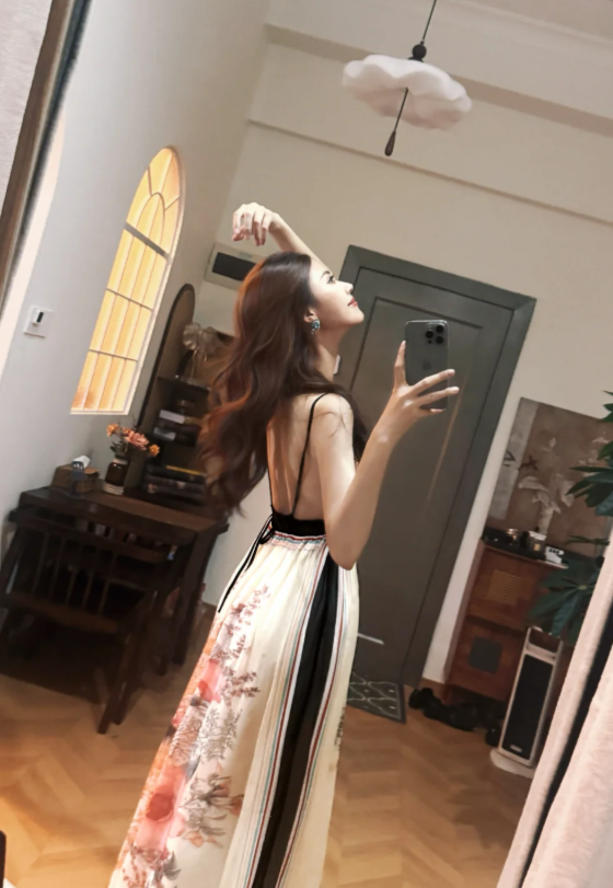 Gorgeous Ivory Spaghetti Straps V-Neck Floral Print Black Trim Empire Waist Flowy A Line Chiffon Long Prom Dress AD1188
