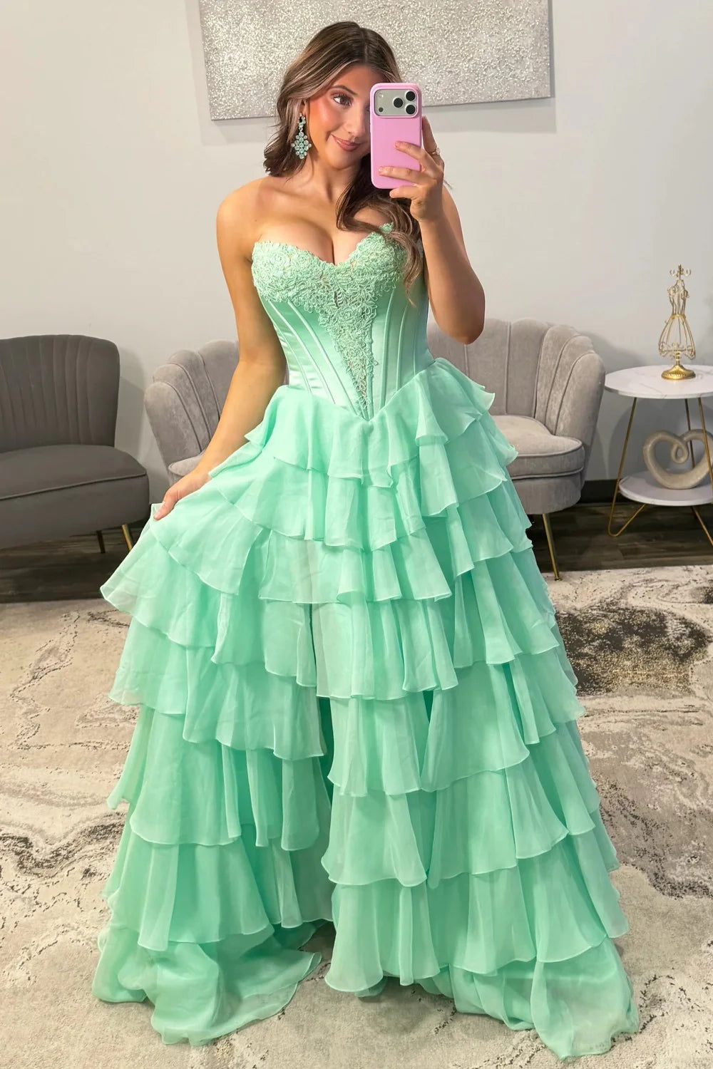Emerald Green Sweetheart Corset Prom Dress With Tiered Ruffles And High Slit AD139
