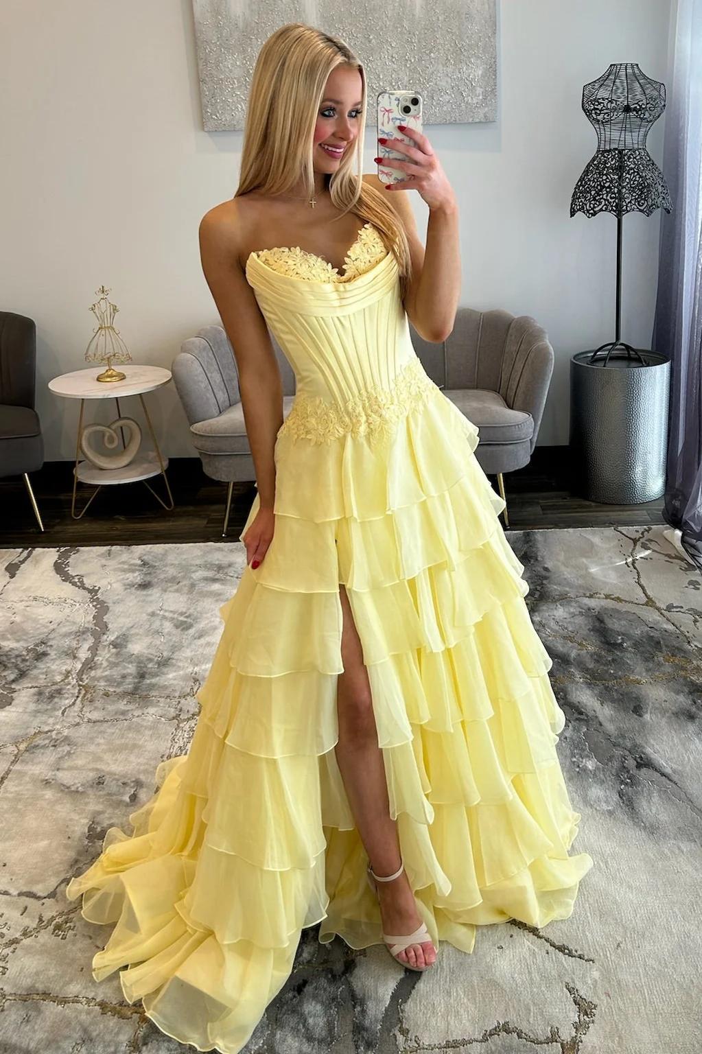 Lovely Sweetheart A-Line Corset Ruffle Prom Dress With High Slit And Appliques AD157