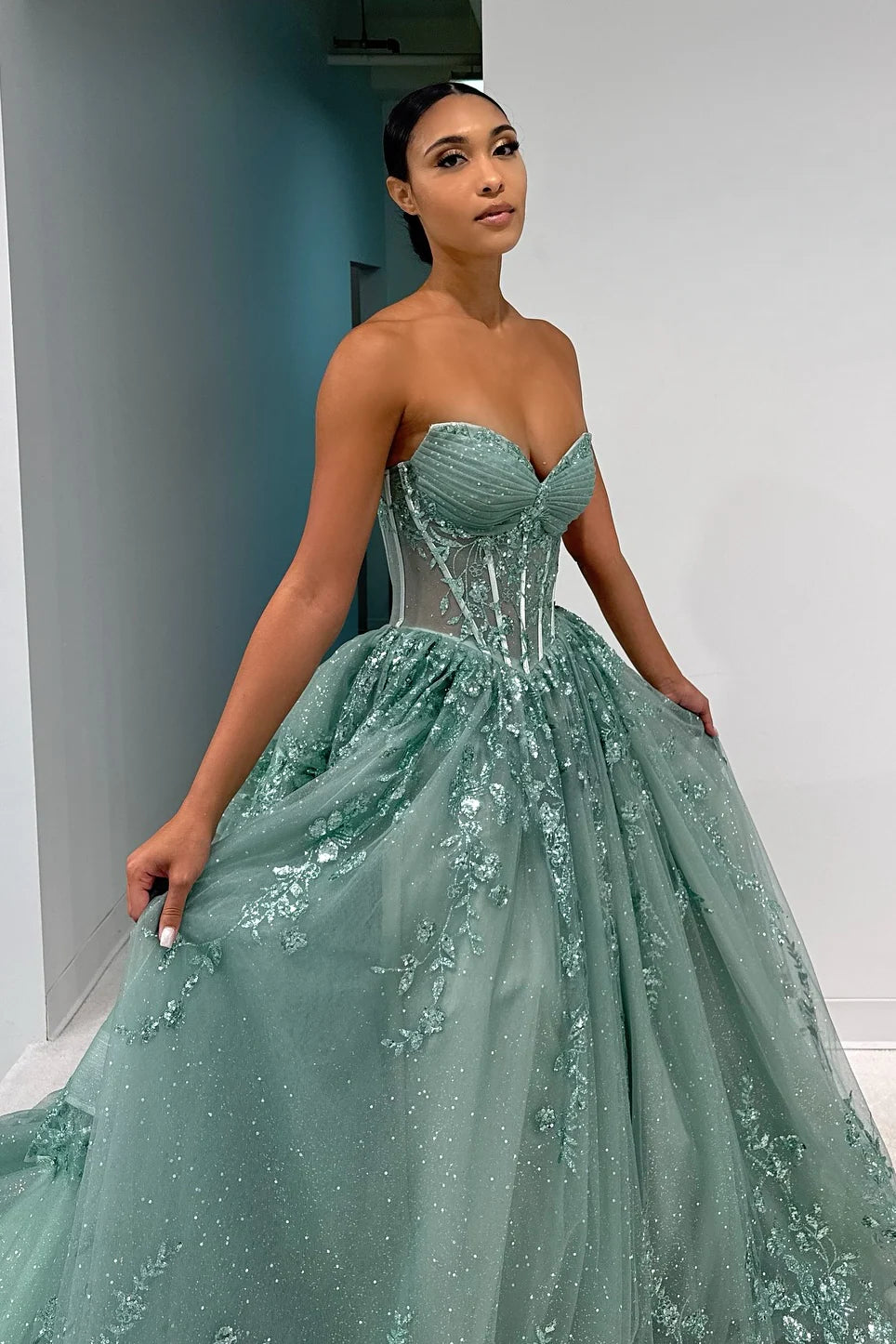 Classic A Line Sweetheart Mint Green Long Prom Dress With Appliques AD540