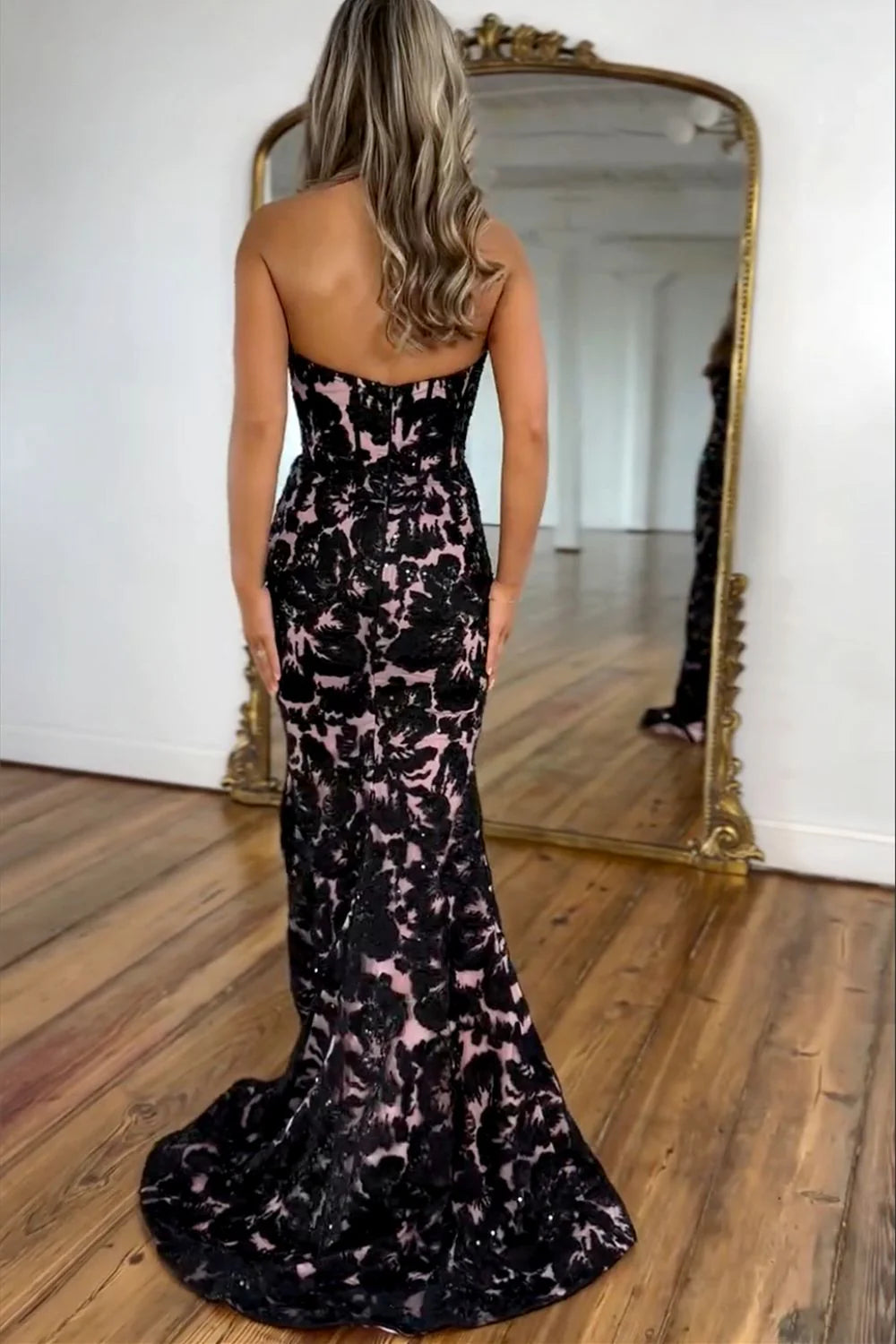 Gorgeous Mermaid Sweetheart Black Long Prom Dress With Appliques Slit AD747