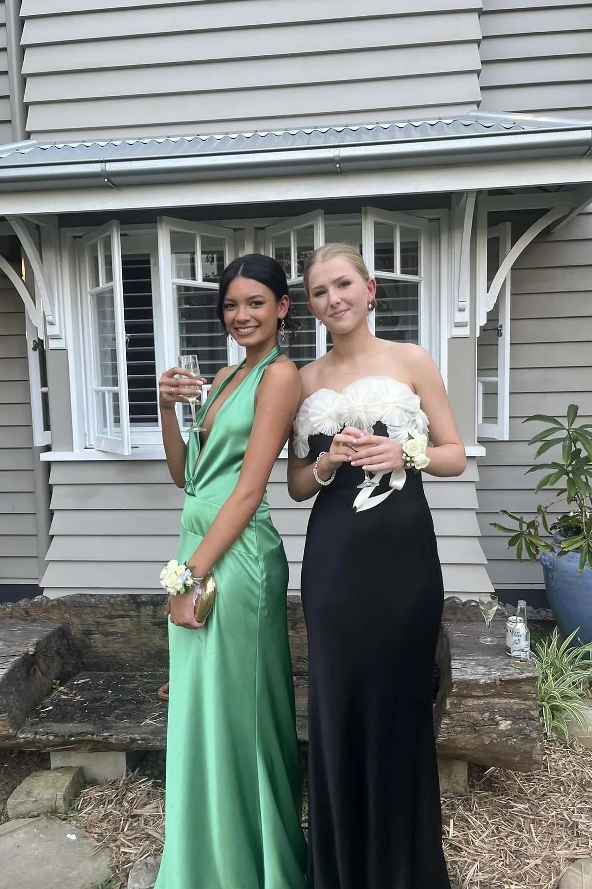 Trendy Sheath Halter Neck Green Long Party Dress With Backless AD801
