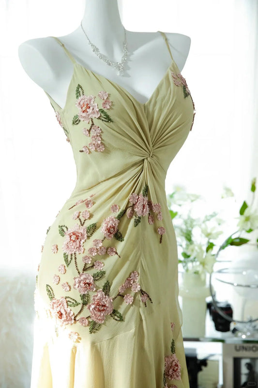 Elegant Yellow Spaghetti Straps Bodycon Floral Applique Prom Dress AD867