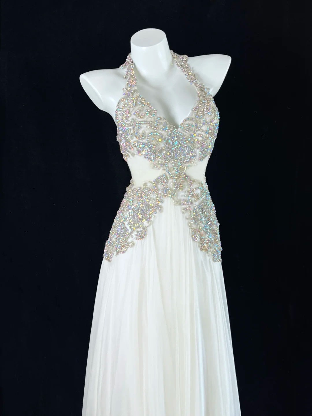 Glam White Halter V Neck Open Back Beaded Chiffon A Line Long Prom Dress With Sweep Train AD911
