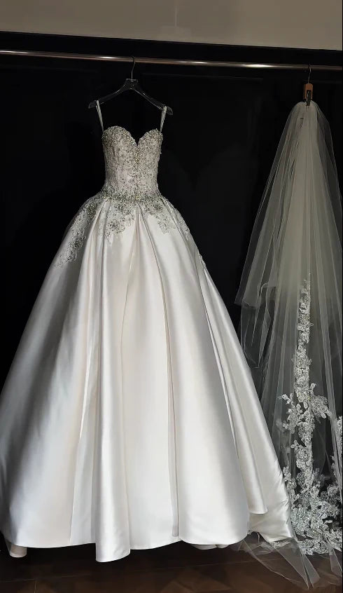 Luxury White Beaded Sweetheart Satin A-Line Long Wedding Dress With Chapel Train AE051