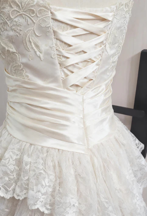 Vintage Ivory Strapless Lace Tiered Ruffle A-Line Wedding Dress With Satin Waist Sash AE076