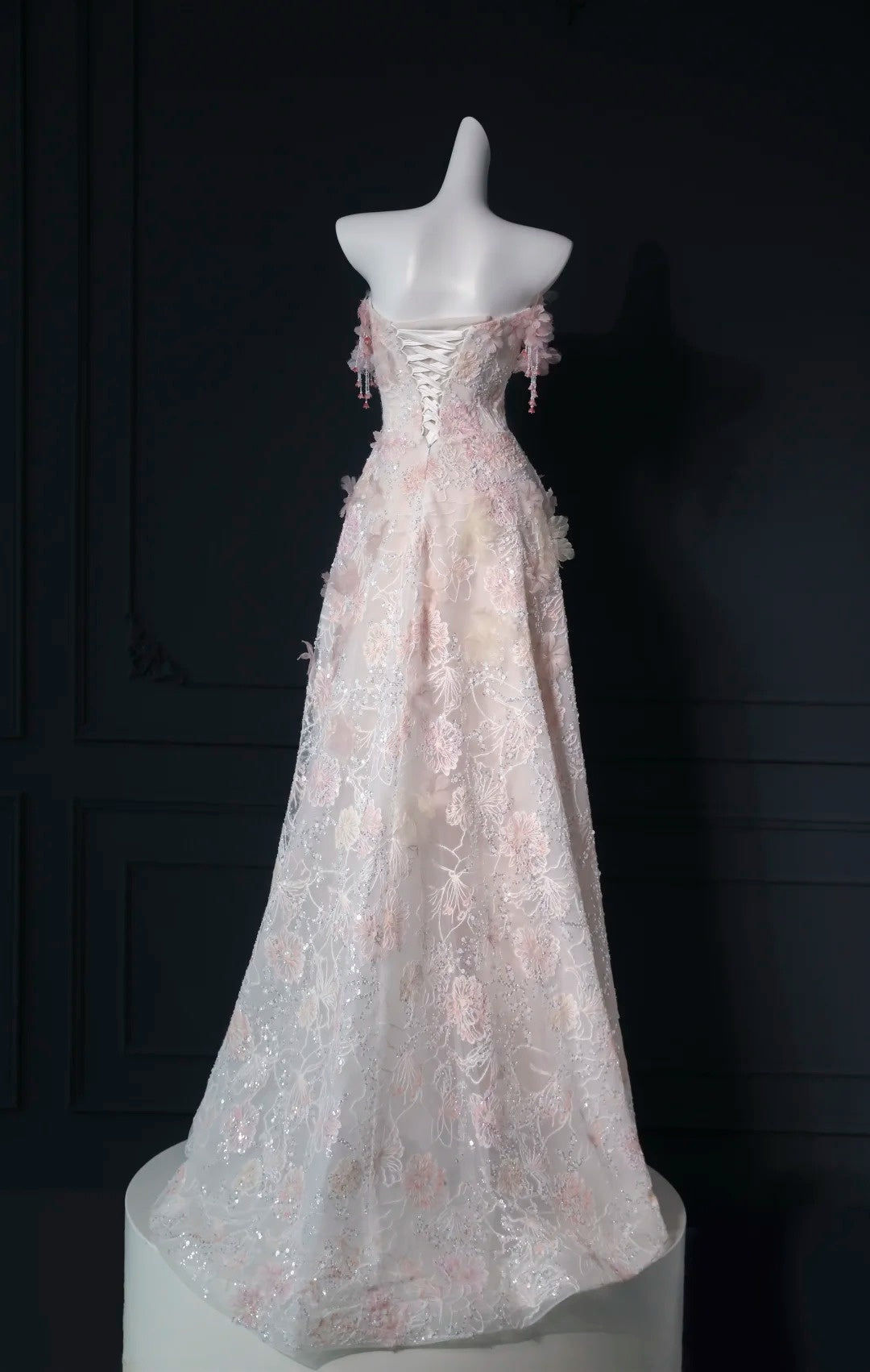 Dreamy Pink 3D Floral Appliqué Strapless Beaded Lace A-Line Floor Length Wedding Dress AE083