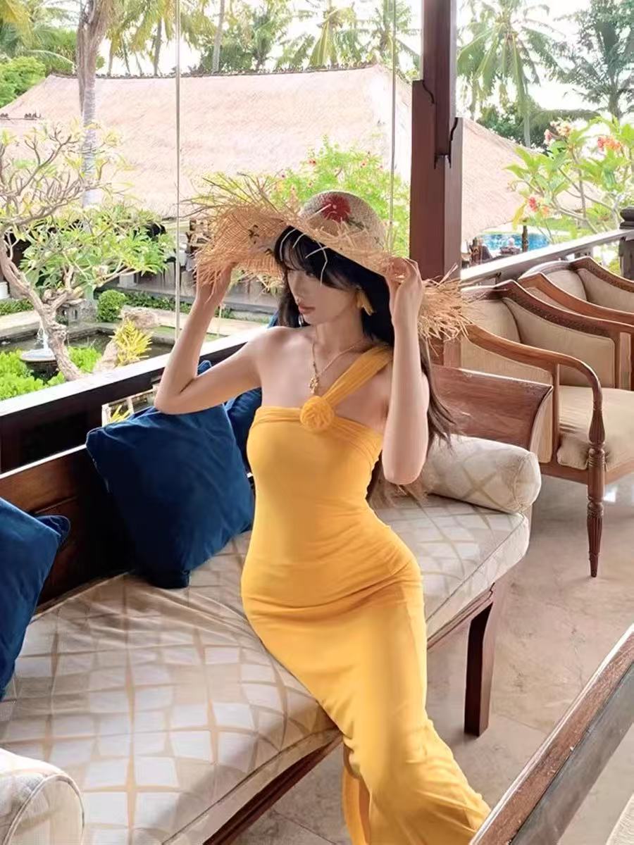 Summer New Stylish Flower Shape Ornament Sheath Elegant One Shoulder Strap Long Dress AP0300