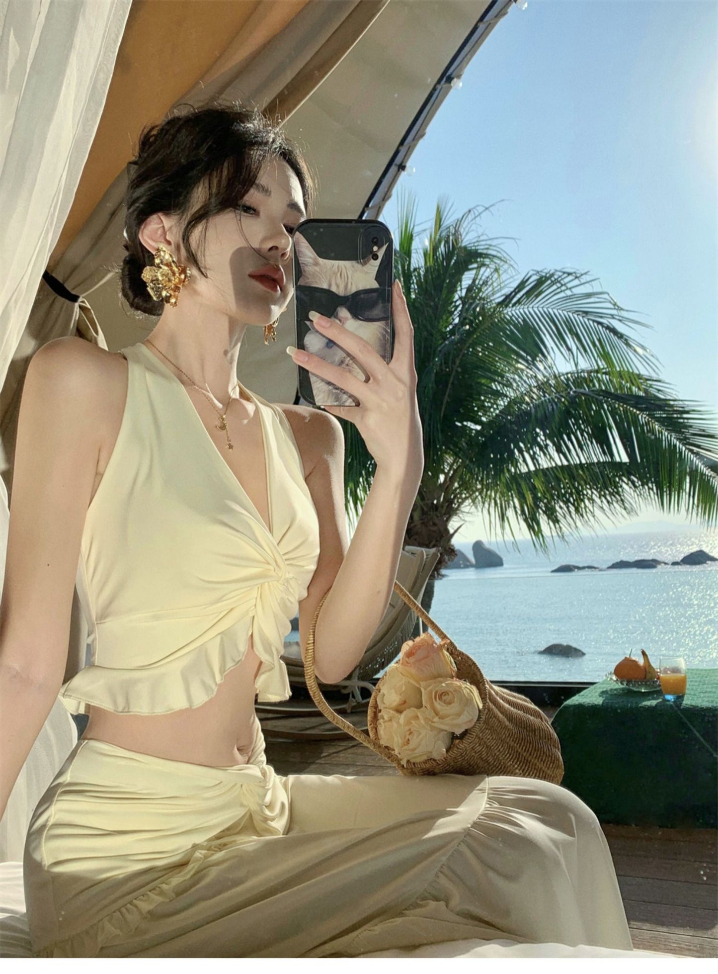 Travel Outfit Set Ruffled Lightweight Dress with Open Waist V-Neck Halter Dress AP0341