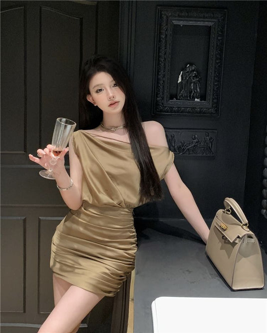 Casual Relaxed Fit Mini Dress Noble Off-Shoulder Sleeveless Fine Texture Short Dress AP0501
