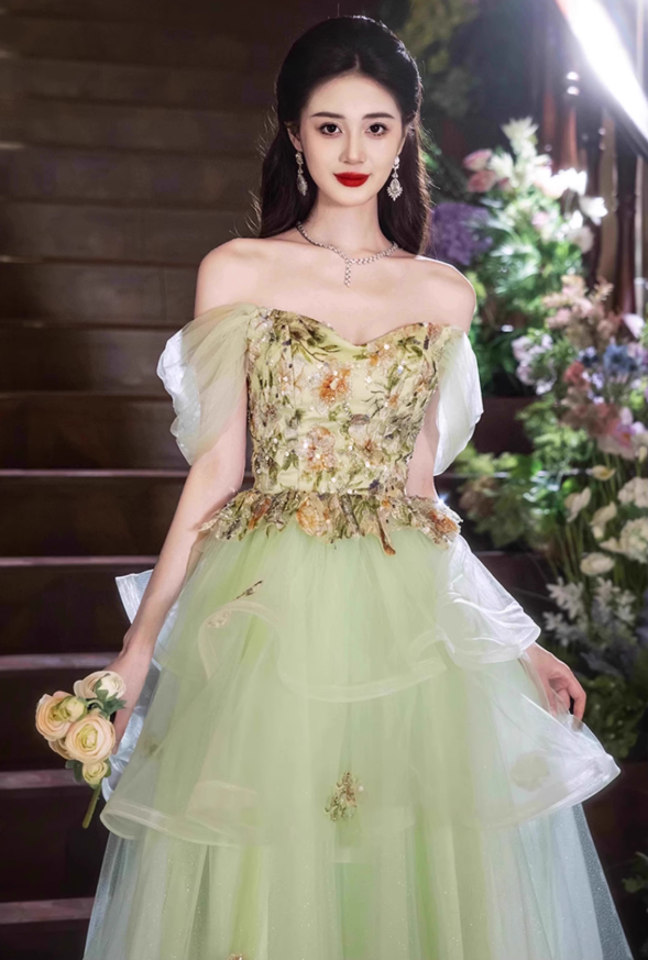 Forest-Inspired Off-Shoulder Embroidery Evening Gowns Cascade Tulle Hem A-line Prom Dress AP0647