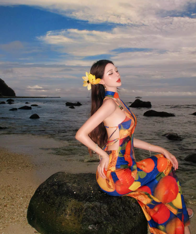 Dopamine Colorful Printed Maxi Dress Chic Gen Z Girl Vintage Sheath Halter Long Dress AP0701