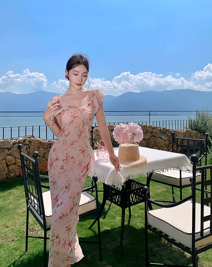 Eye-Catching Seaside Travel Photo-Ready Maxi Dress Gentle and Sweet Ruffled Long Dress AP0704