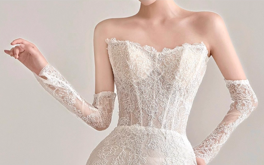 Elegant Textured Floral Material Mermaid Dress Simple Embellishment Breathable Wedding Dress AP0765