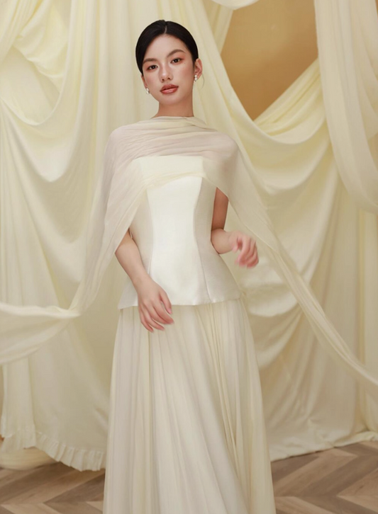 Novelty Tulle Splicing Strapless Engagement Dress Smooth Fabric Minimalist Wedding Dress AP0806