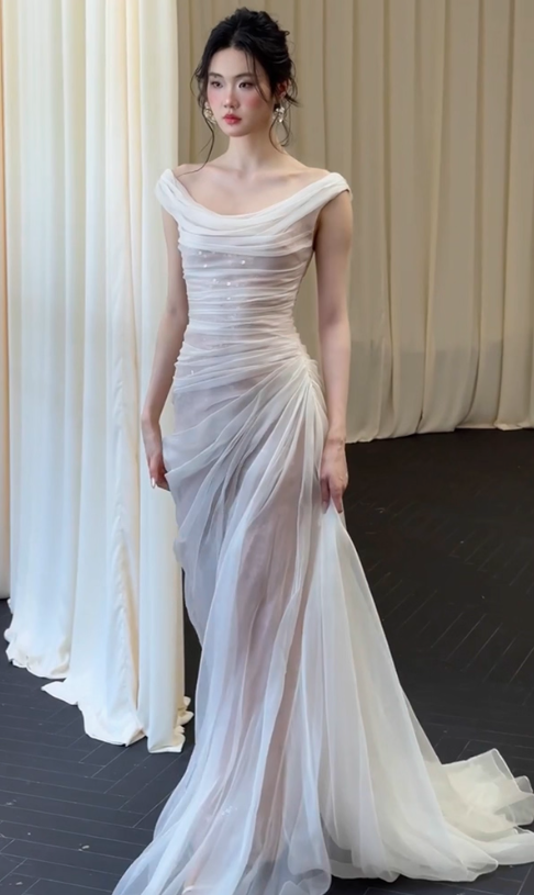 Gorgeous Off-Shoulder Beading Sheath Maxi Dress Tulle Cascade With Train Prom Dress AP0811