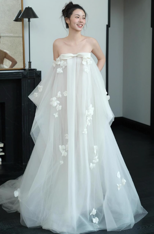 Dreamy Applique Tulle Cascade Maxi Dress Loose Style Strapless Bow-Knot Wedding Dress AP0852