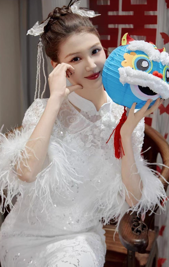 Oriental Jacquard Feather Delicate Embroidery Evening Dress Strapless Sequined Lace Prom Dress AP0861