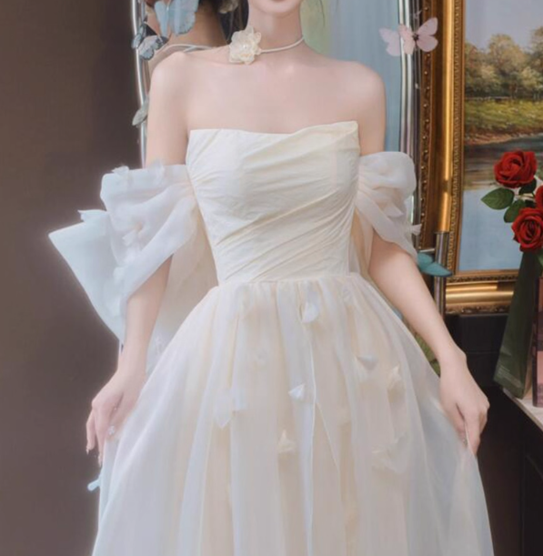 Charming Big Bow-Knot Stereo Petal Detailing Evening Dress Off-Shoulder Mesh Overlay Prom Dress AP0878