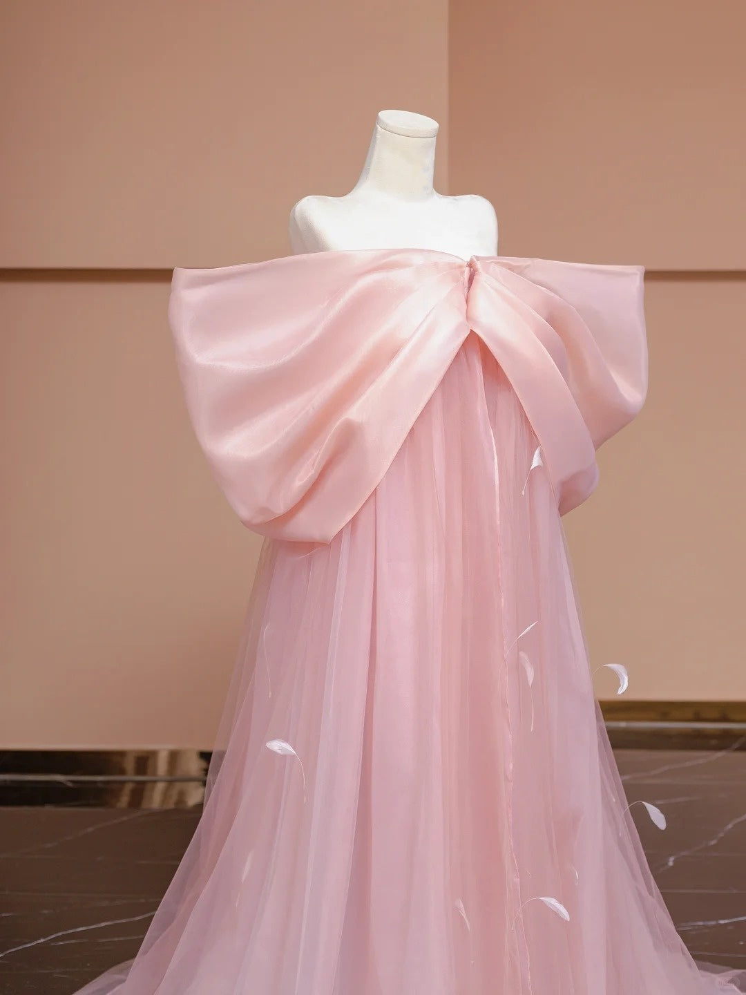 Ornate Off-Shoulder Tulle Party Dress A-Line Petal Details Prom Dress AP0888