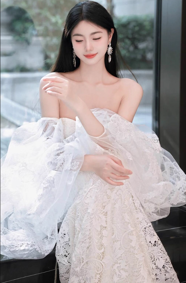 Gorgeous Textured Floral Lace Puff Sleeve Off-Shoulder Mermaid Wedding Dress AP0890