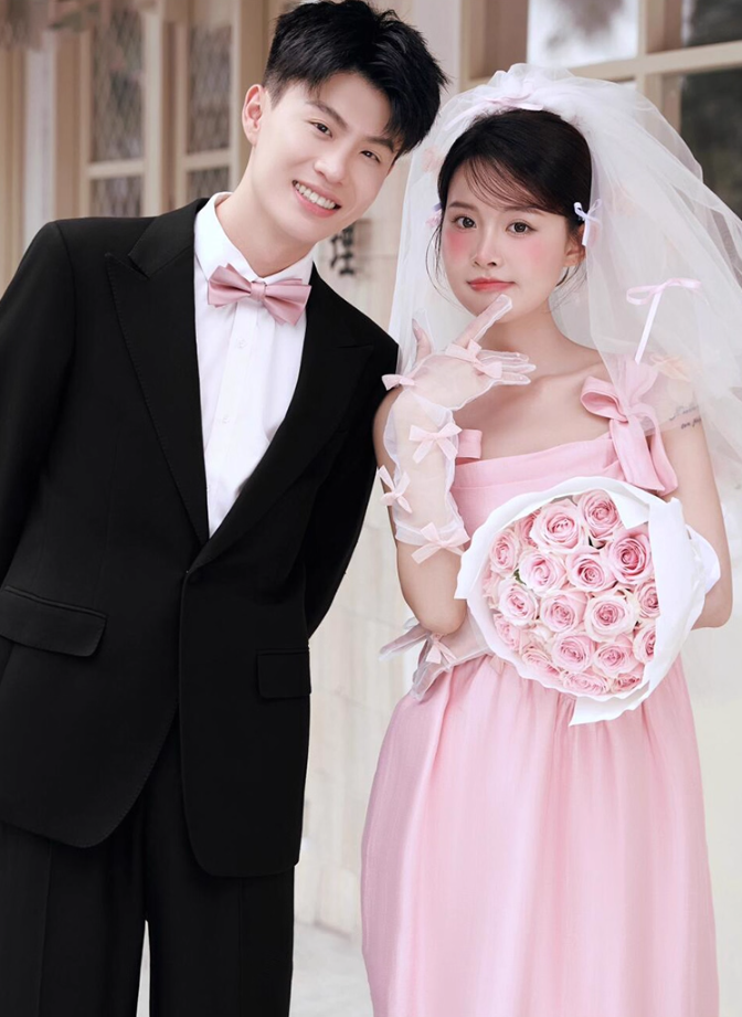 Sweet Pink Stereo Bow-Knot Cute Bridal Dress Square Neck Spaghetti Strap Wedding Dress AP0910