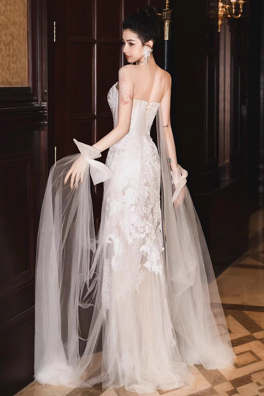 Graceful Applique Lace Open-Back Sweet 16 Maxi Dress Strapless Tulle Layered Prom Dress AP0924