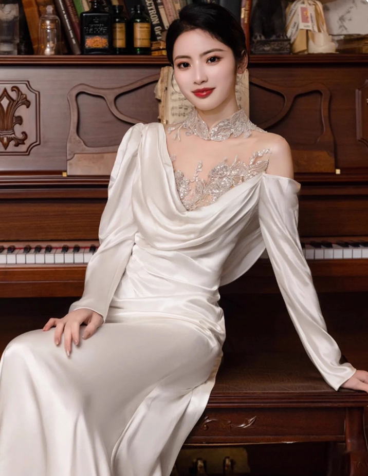 Vintage Asymmetric Neck Sheer Applique Mesh Splicing Satin Drape Hem Long Sleeve Prom Dress AP0936