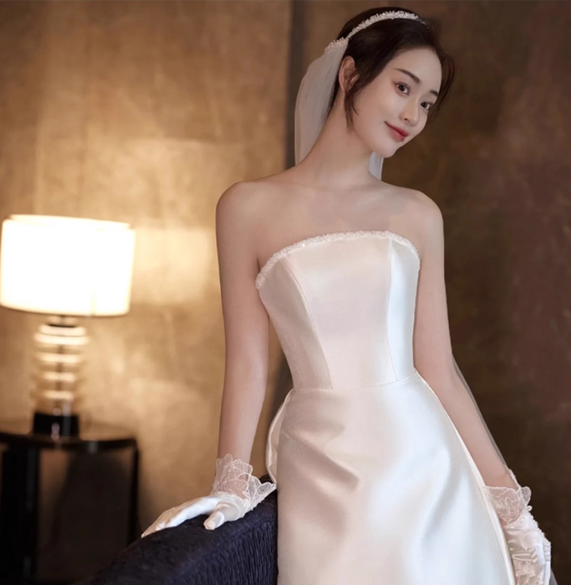 Chic Strapless Applique Satin Fabric Bridal Maxi Dress Beading Sheath Wedding Dress AP0952