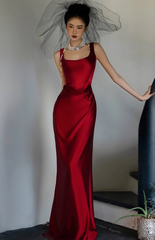Charming Red Smooth Satin Fabric Maxi Dress Square Neck Minimalist Cinched-Waist Prom Dress AP0957
