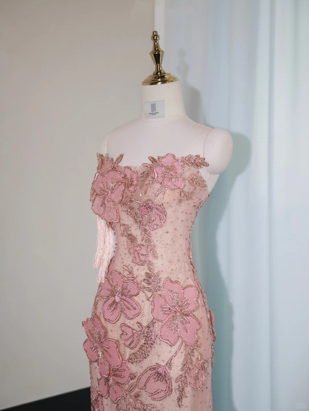 Opulent Sheer Tulle Applique Sweet 16 Party Dress Tassel Hem Lustrous Beading Strapless Prom Dress AP1007