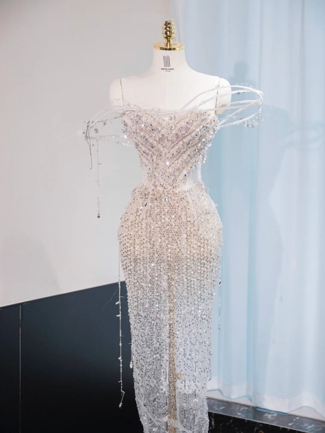 Fantastic Sheath Sparkle Crystal Mermaid Dress Beading Tassel Off-Shoulder Prom Dress AP1044