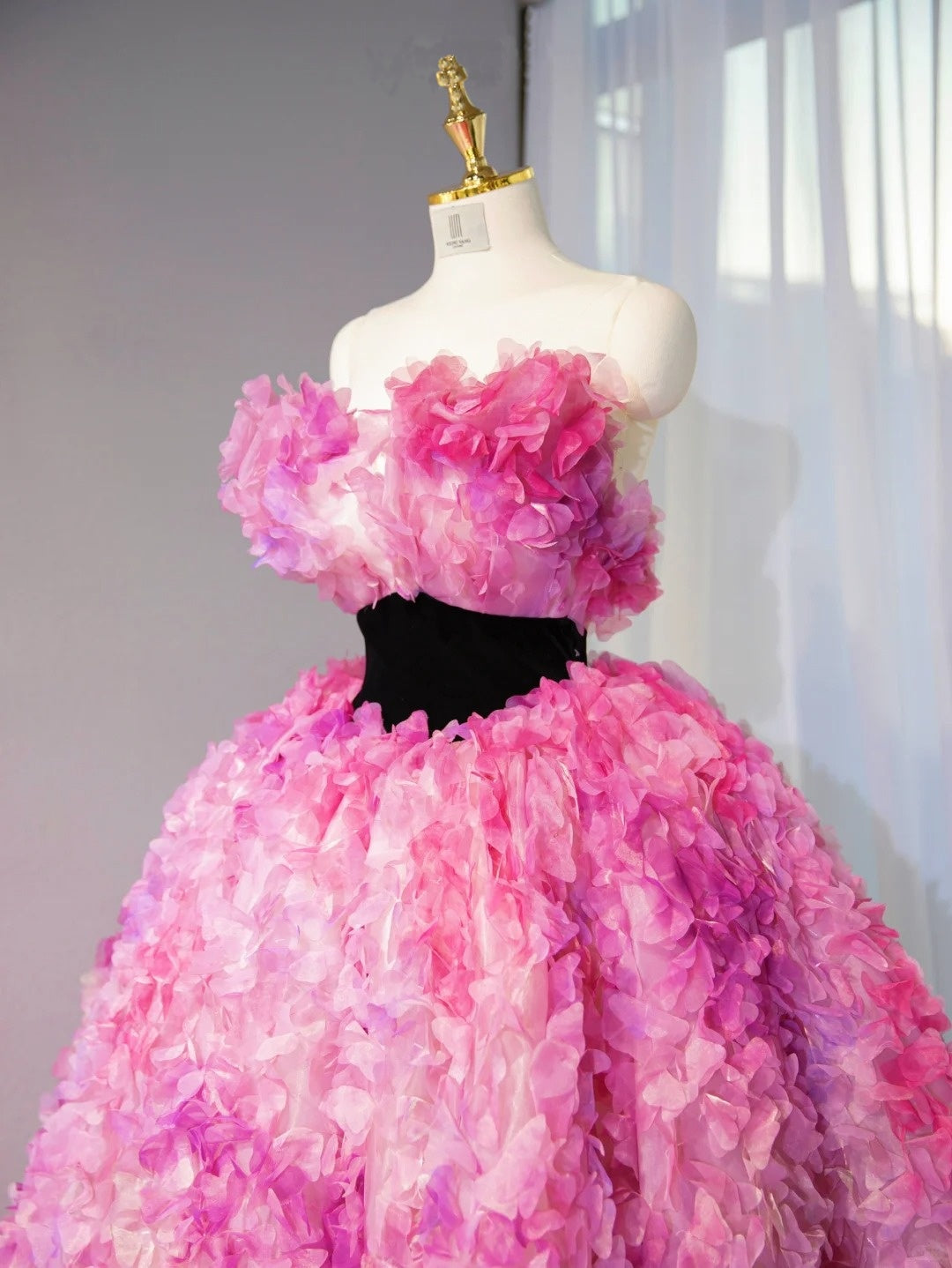 Dreamy Pink 3D Petal Sweet 16 Ball Gown Strapless V-Neck Black Waistband Prom Dress AP1048