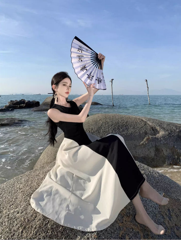 Classical Black & White Splicing Maxi Dress Photographic Sleeveless A-Line Long Dress AP1162