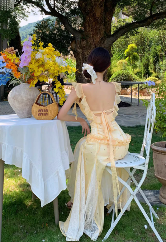 French Style Flutter Strap Ruffles Trimmed Maxi Dress Chic Sheer Lace Splicing Floral Print Backless Long Dress AP1321