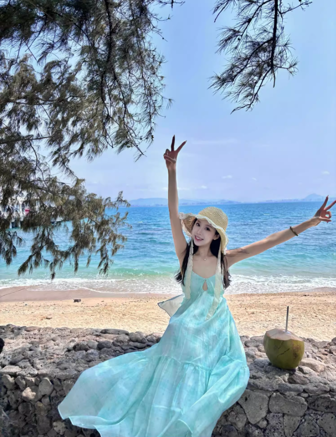 New Stylish Mint Green Loose Fit Maxi Dress Beach Vacays Backless Halter Long Dress AP1410
