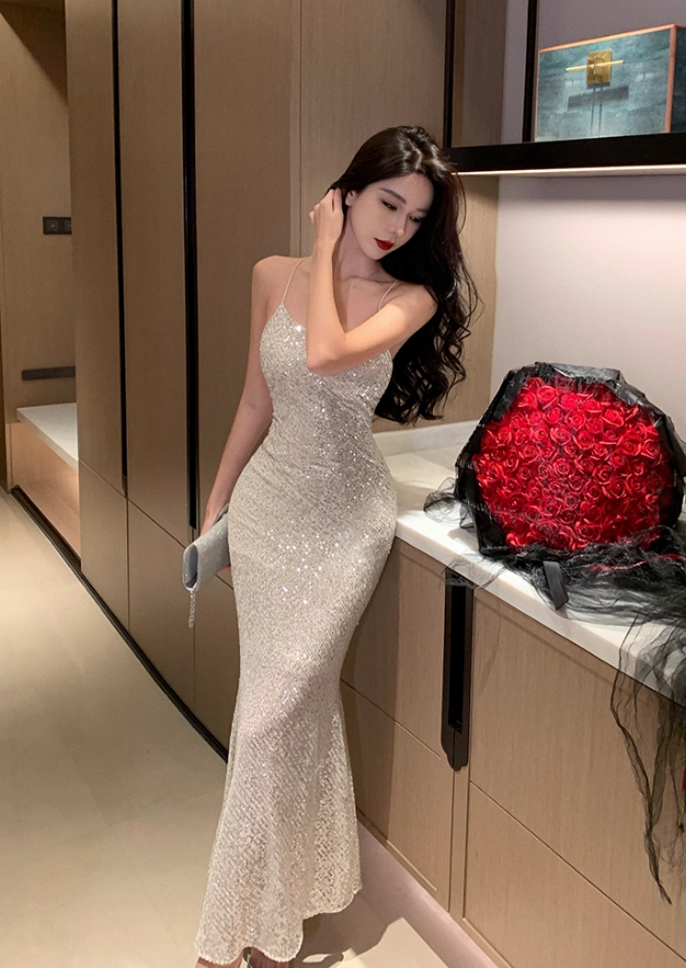 Exquisite Silver Glittering Sequins Mermaid Maxi Dress Charming Feast Bodycon Backless Halter Long Dress AP1451