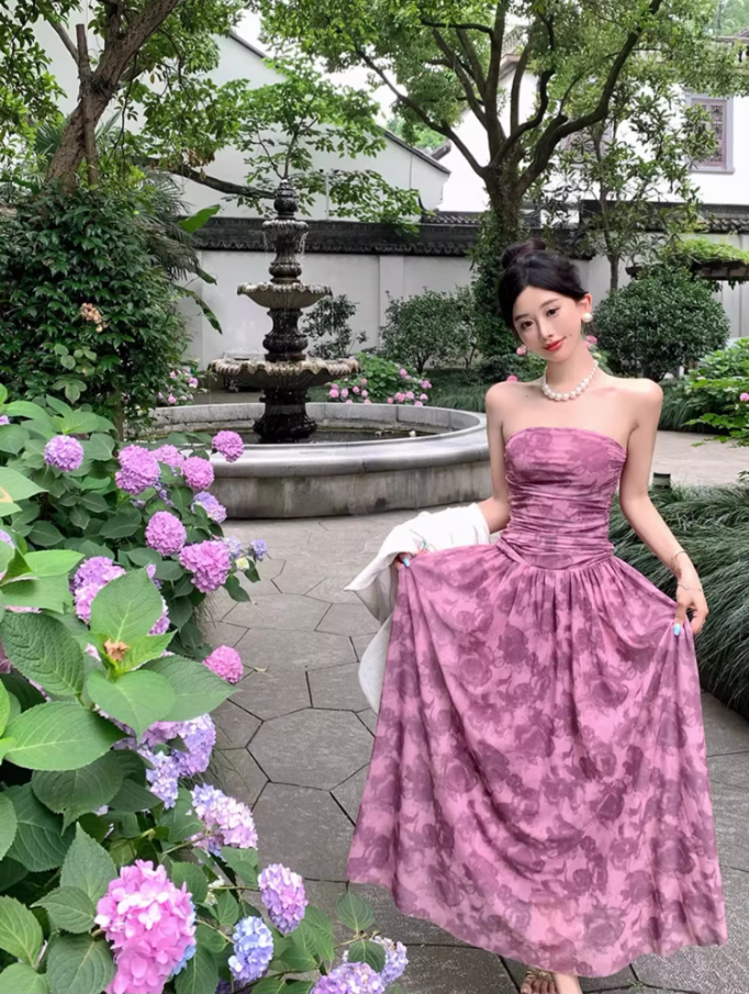 Romantic Stylish Shoots Strapless Floral Print Maxi Dress Fashionable Cinched-Waist Ruched Flowy Hem Long Dress AP1512