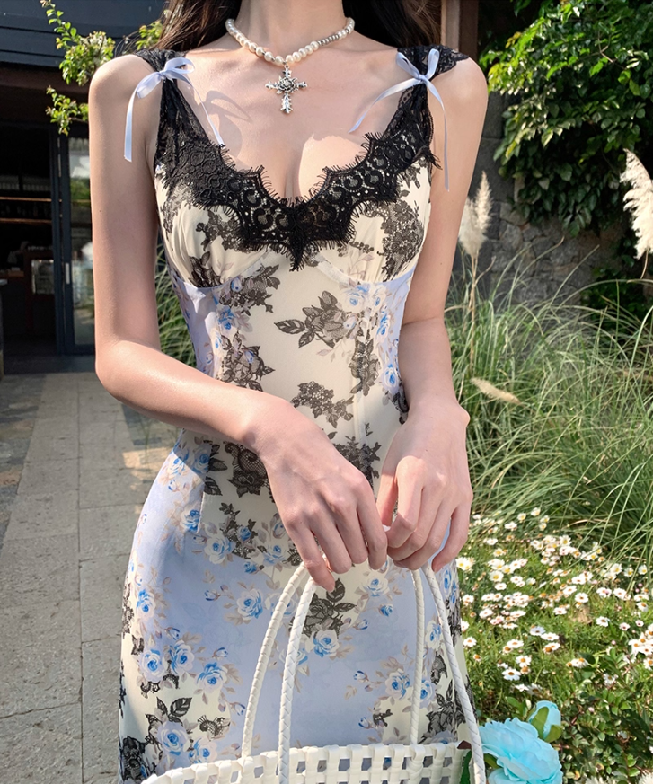 Charming Black Lace Trimmed Strap Maxi Dress Sexy Cinched-Waist Floral Print Mermaid Long Dress AP1611