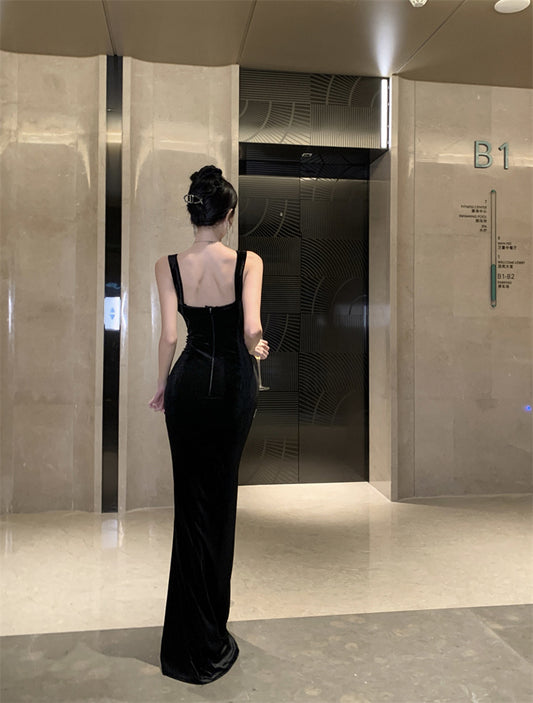 Alluring Sheath Velvet Spaghetti Strap Maxi Dress Elegant Parties Outfit Cinched-Waist Black Long Dress AP1641