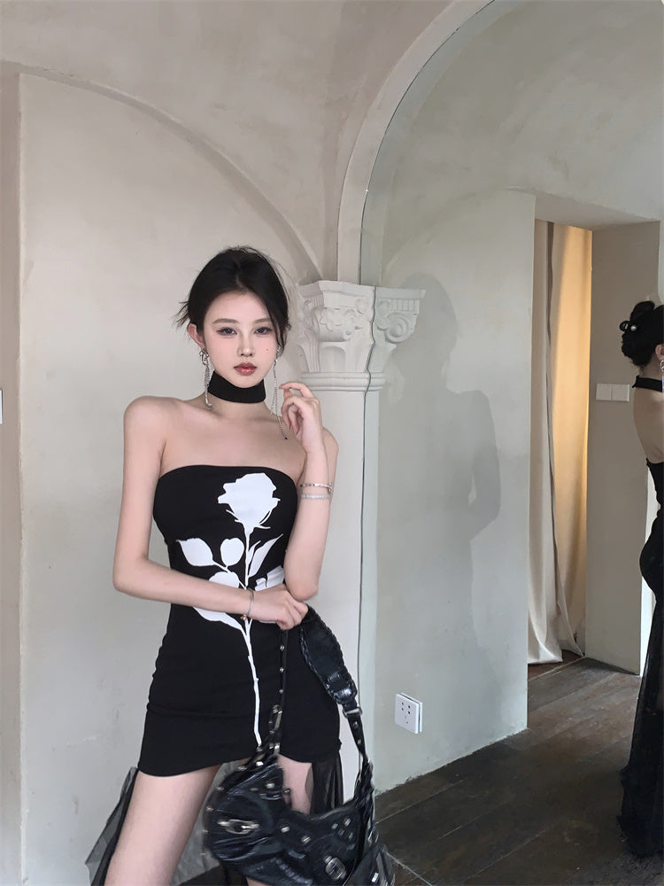 Novelty Black Strapless Bodycon Mini Dress With Tulle Train Figure-Flattering White Rose Print Short Dress AP1737