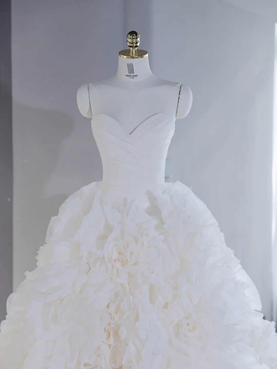 French Style White 3D Floral Ball Gown Engagement Dress With Sheer Tulle Cape Strapless Draped Bodice Wedding Dress AP2121