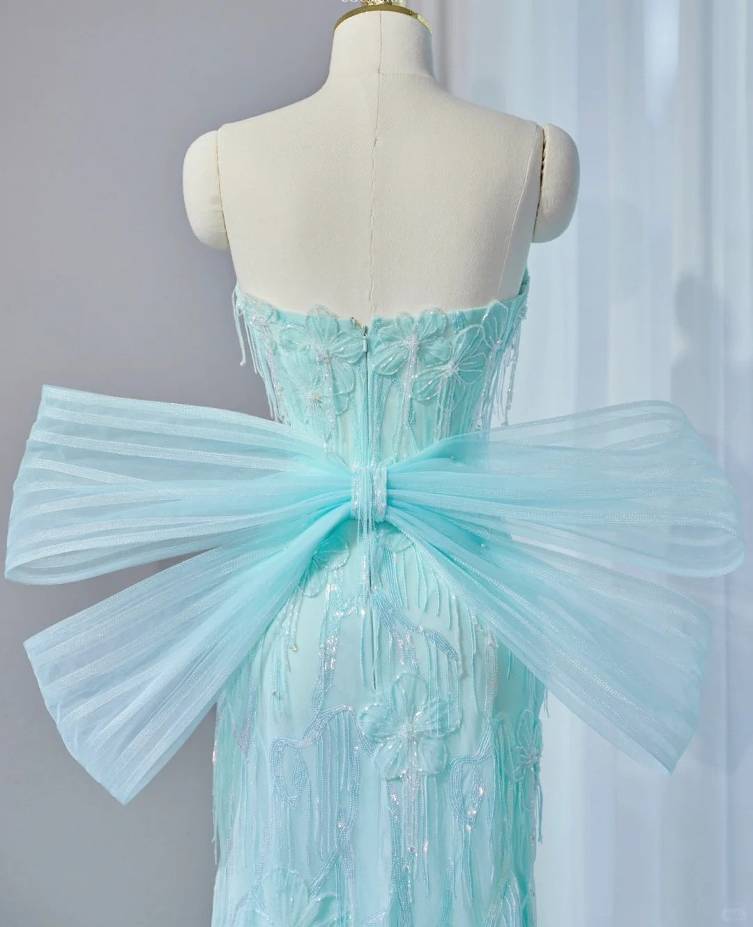 Exquisitely Designed Mint Green Strapless Sheath Maxi Dress Tuextured Applique Beading Big Bow Accent Prom Dress AP2148