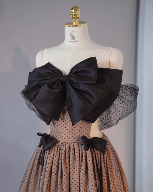 Cute Mesh Splicing Off-Shoulder A-line Maxi Dress Vogue Polka Dots Accent Bog Bow Design Prom Dress AP2177