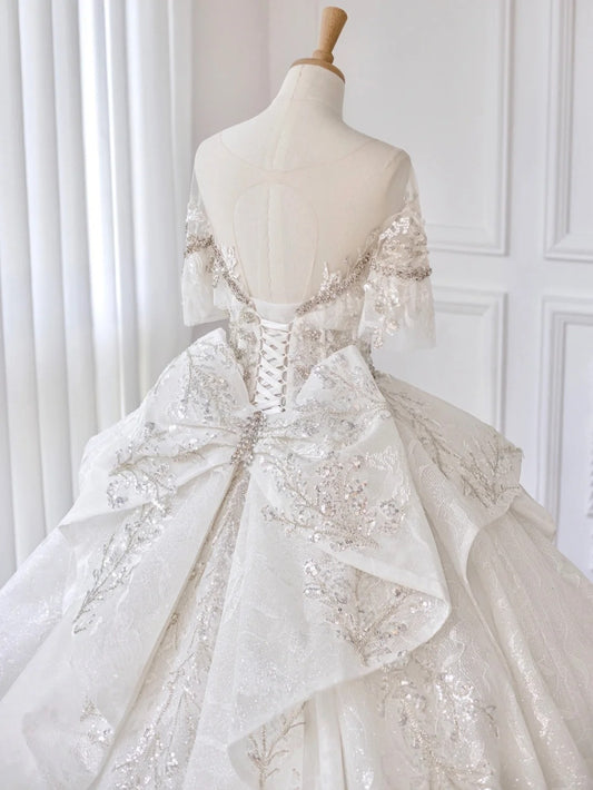 Charming Crystal Accents Beading Tulle Short Sleeve Ruffles Bridal Dress Chic Splicing Mesh Round Neck A-Line Wedding Dress AP2213