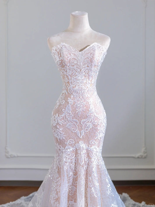Chic White Strapless Mermaid Lace Tulle Applique Wedding Dress AP2247