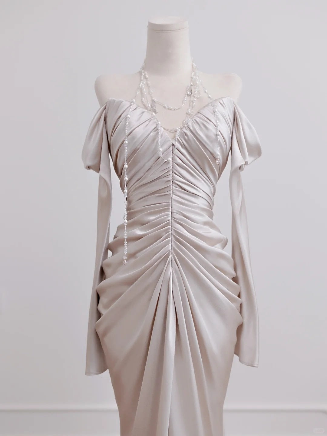 Classical Long Sleeve Off-Shoulder Ruched Bodice Mermaid Hem Prom Dress AP2269